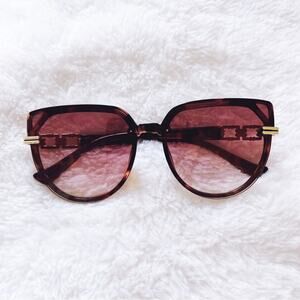 Liana Tortoise Brown Sleek Sunglasses